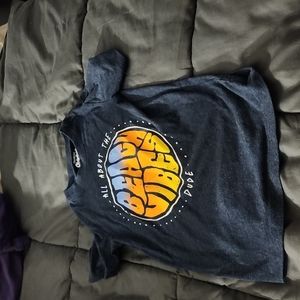 "Beach Vibes" Tee. Size 5